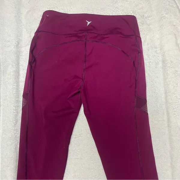 Old navy active leggings - Image 4