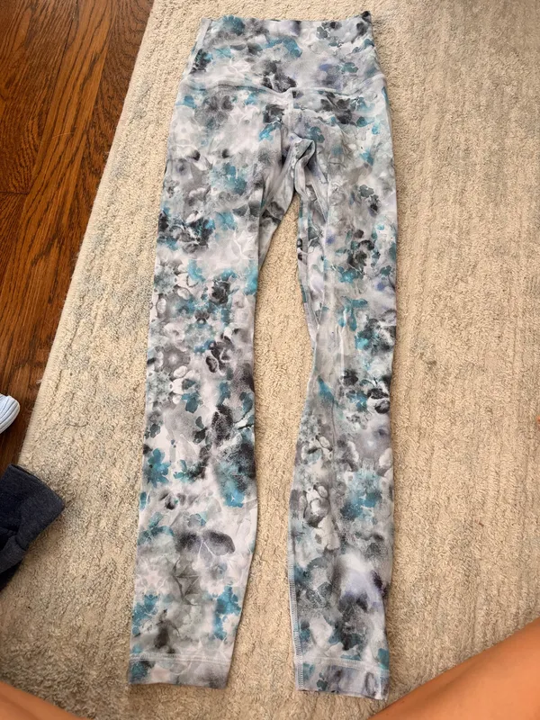 Lululemon leggings - Image 4