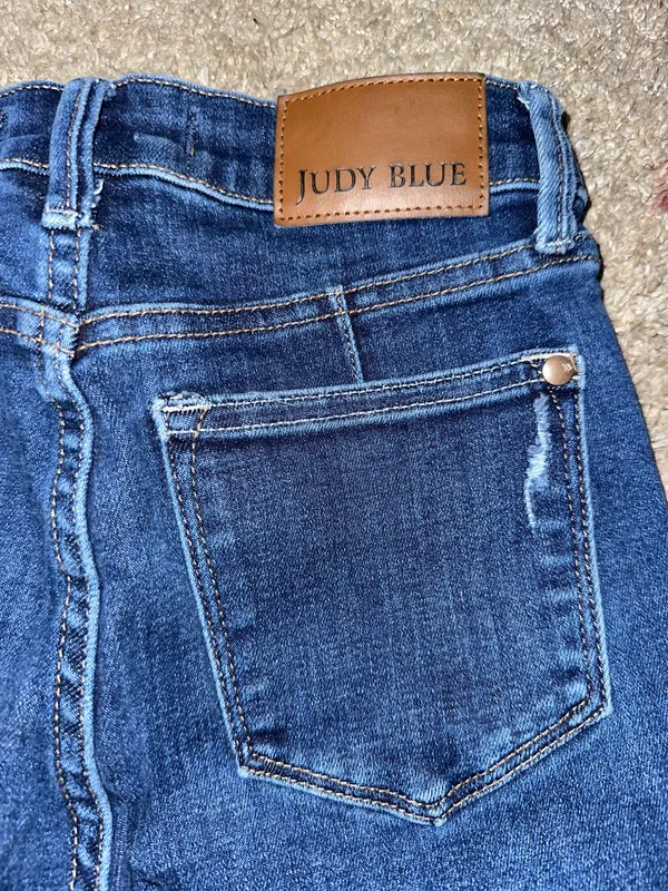 Judy Blue Blue Jeans - Image 4