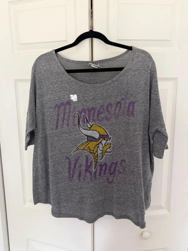 Junk Food Minnesota Vikings Game Day Oversized T-Shirt Gray Size Medium - Image 3