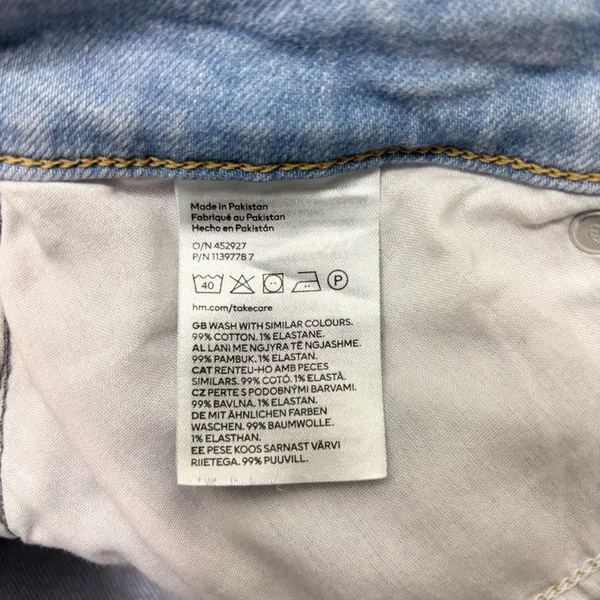H&M Blue Jean Shorts Distressed‎ Frayed Hem Size 10 - Image 7