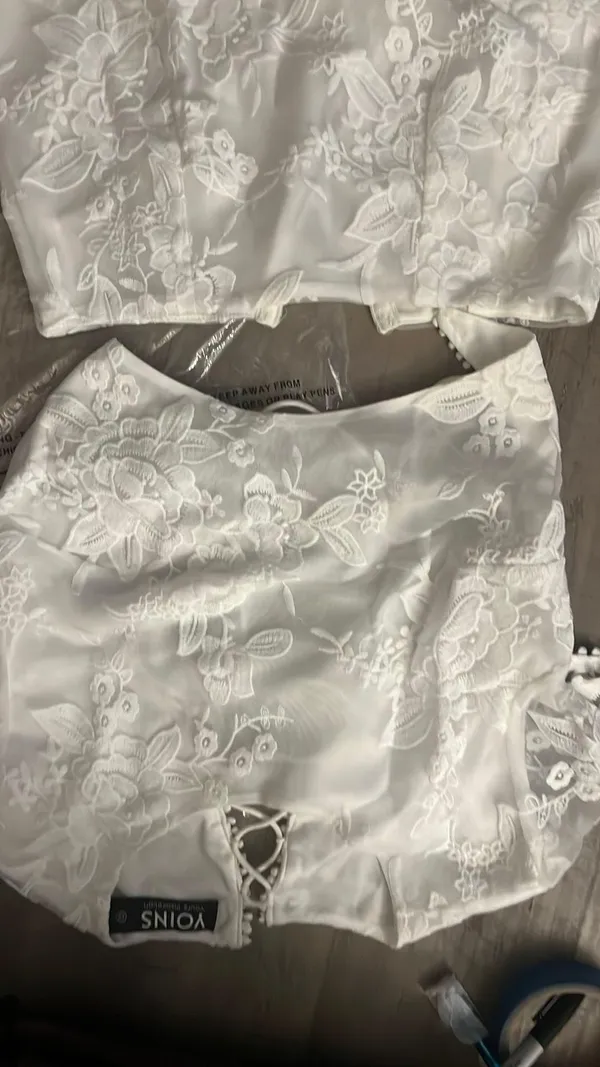 White Set Size XS - Image 5