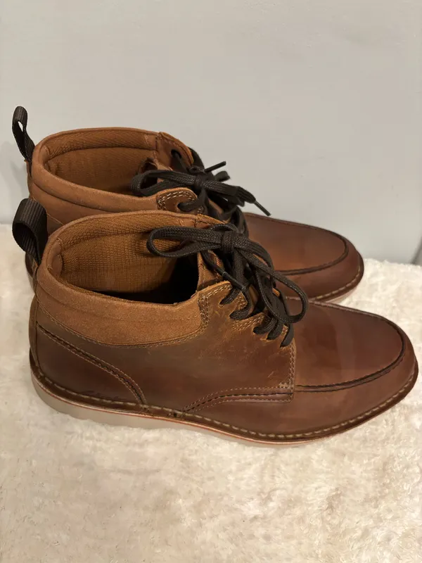 Men’s Clarks Boots Sz. - Image 2