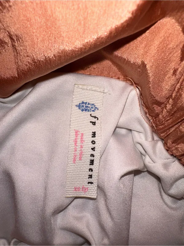 Free People Way Home Scrunch Shorts size XS - Image 6