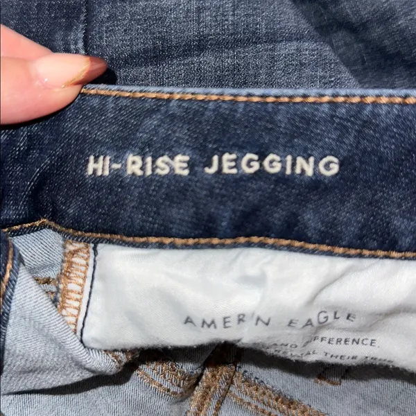American Eagle 360 Next Level Stretch Distressed Hi Rise Jeggings - Image 6