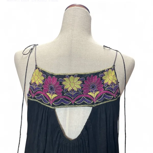 Free People Boho Black Embroidered Flowy Faux‎ Leather Straps Tunic Size Medium - Image 4