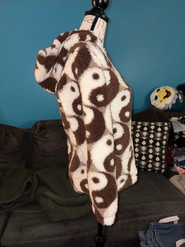 PacSun Yin Yang All-Over Print Sherpa Fleece Hoodie Jacket, XS - Image 2