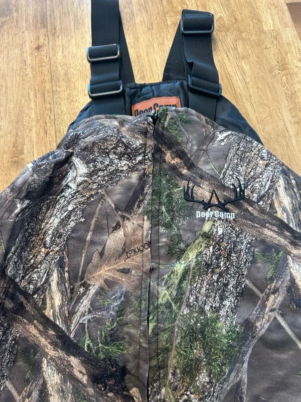 Hunting overalls Size youth xl - Image 3