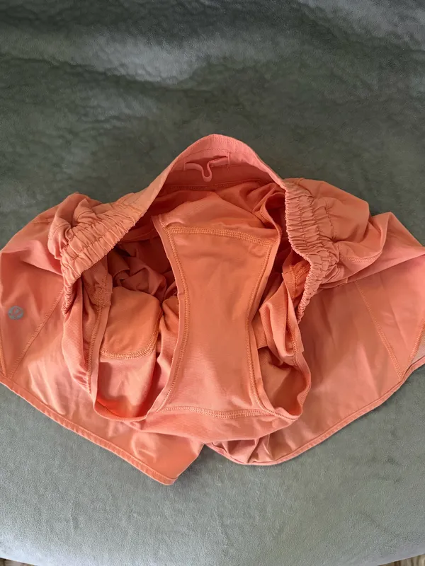 Lululemon Hotty Hot 4" Shorts - Image 3