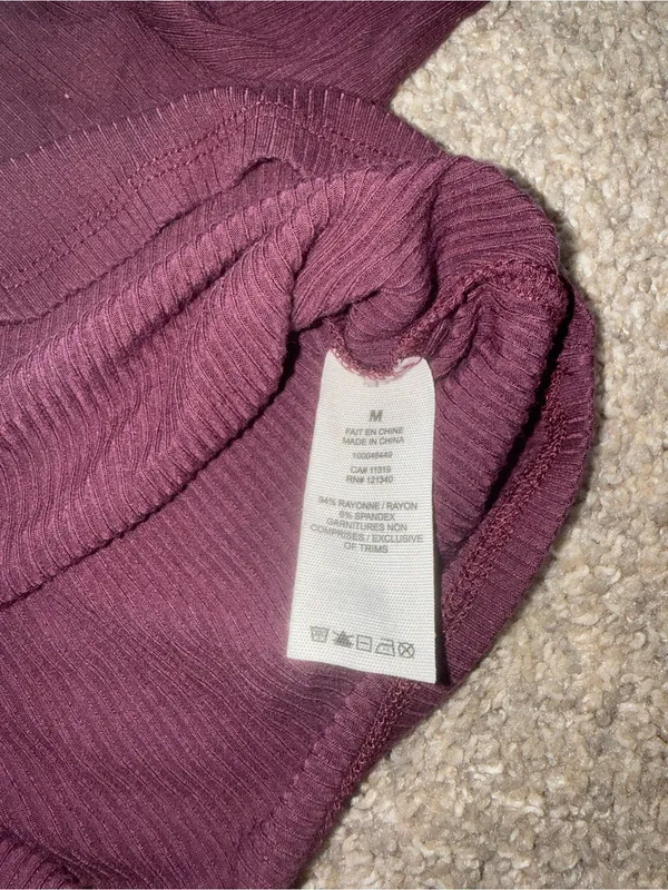 Garage - Ribbed Long Sleeve Crop Top - M, Plum Purple - Image 3