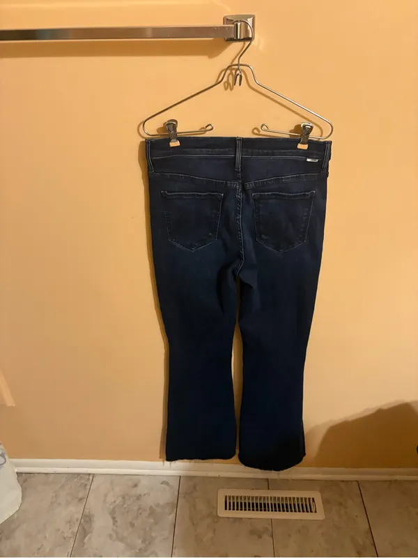 Mother The Weekender Fray Jeans in Mint Condition - Image 5