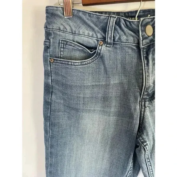 Women's Wrangler Bootcut Jeans -‎ Size 9- Blue EUC - Image 2