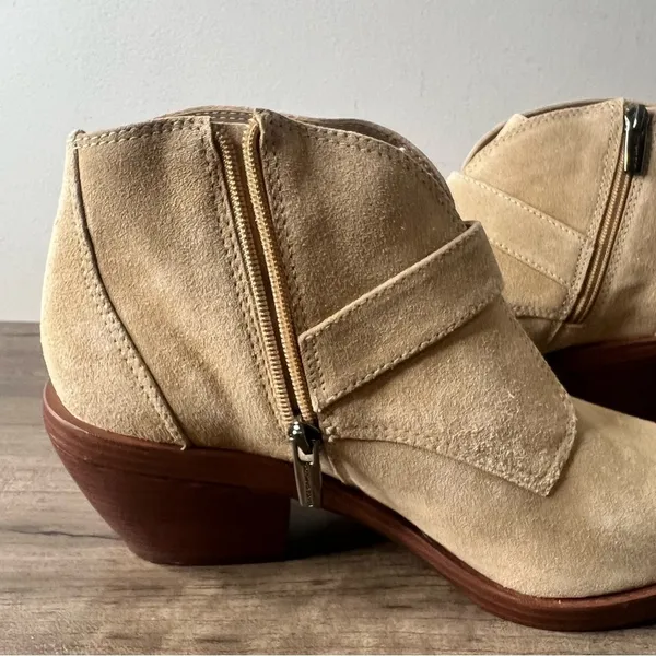 Vince Camuto Ashena Beige Women's Bootie Size 10 #317 - Image 6