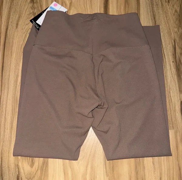 Nike High-Waisted 7/8 Legging - Image 3