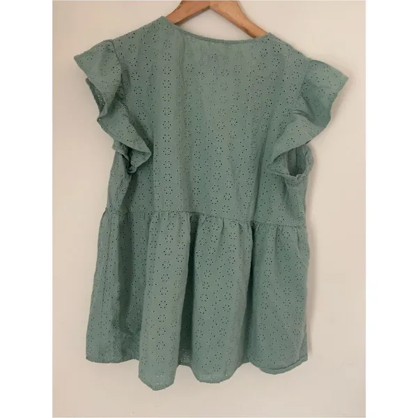 Gap Sage Green Cotton Eyelet Flutter Sleeve Button-Front Maternity Top L Spring - Image 6
