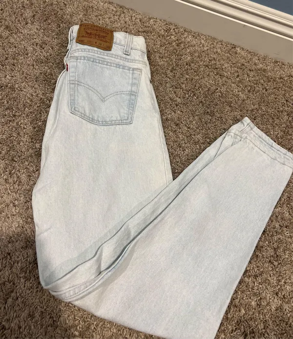 Men’s Levi’s Relaxed Fit Jeans - Image 8