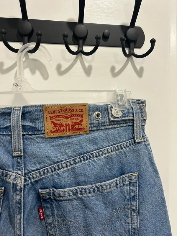 Levi’s Jeans cinch baggy - Image 4