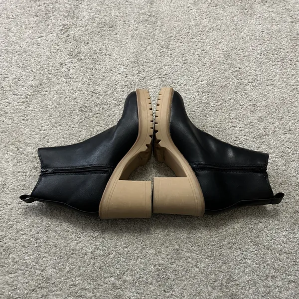 Dolce Vita‎ Jade platform Black Leather Lug Sole Boots Size 9 - Image 5