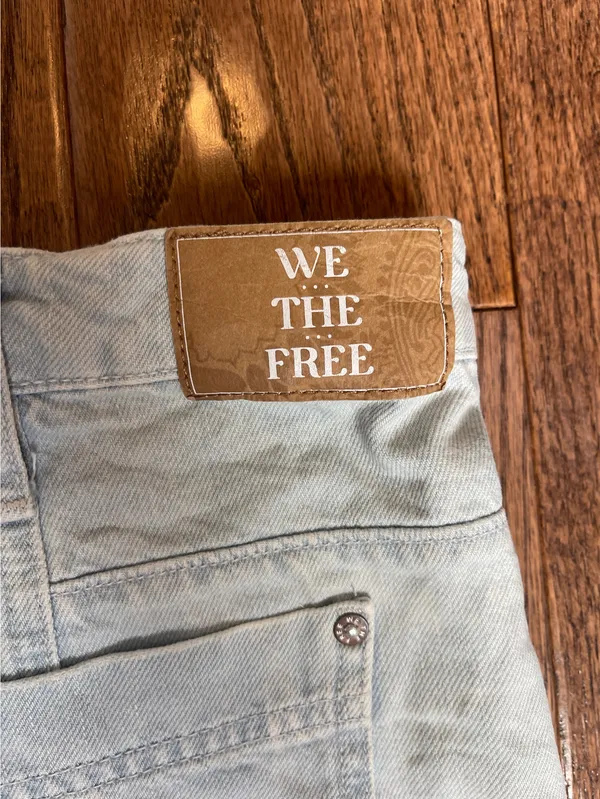 Free People Jean Shorts - Image 5