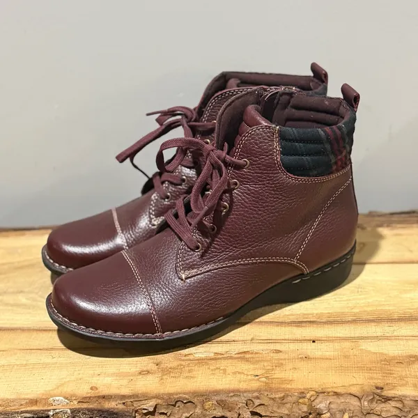 Clark's‎ Whistle Bea Leather Ankle Boots Lace Up Side Zip Plaid Size 10 A43 - Image 2