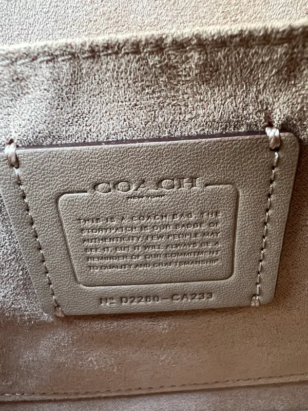 Coach Top handle Satchel with crossbody strap In Signature Canvas - Image 7