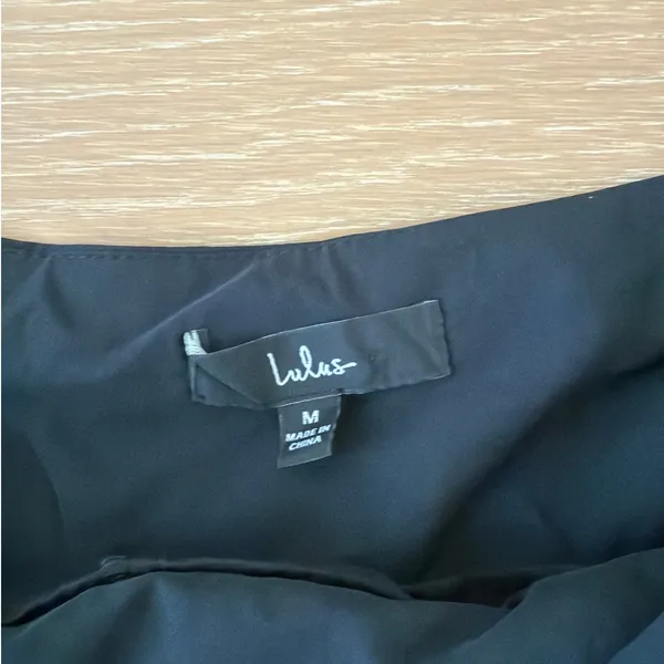 Lulu's Bubble Hem Mini Skort Cutely Defined Size M Black - Image 3