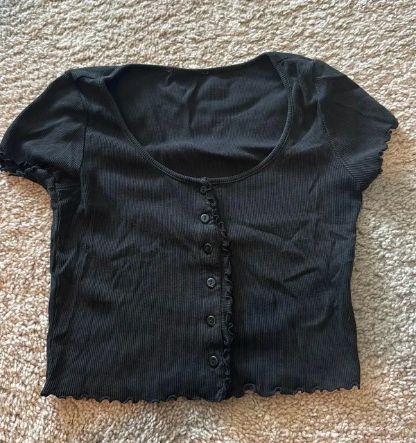 Black Button - Image 2