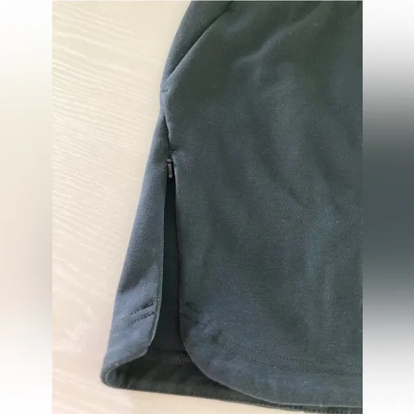 Columbia Black Mini Skirt XS Side Zip Pockets Athleisure Outdoor - Image 5