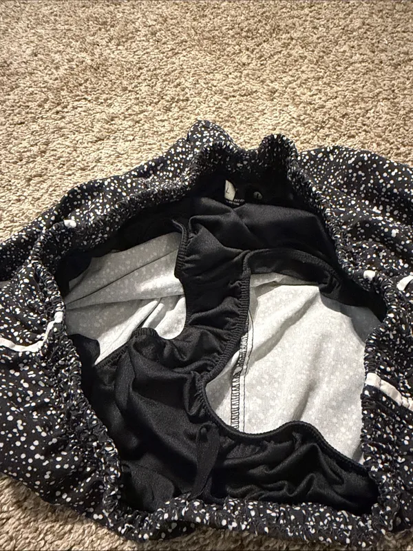 Xersion Women’s Black & White Mid Rise Activewear Shorts Large - Image 7