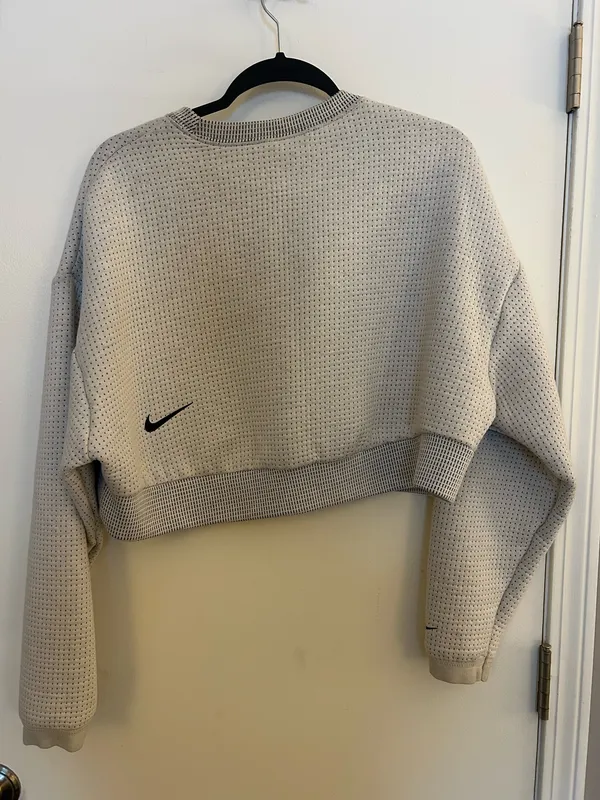 Nike Cropped Crewneck - Image 3