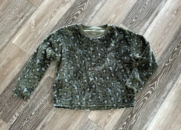 Aerie Sz S So Cozy Warm Fleece Pullover Sweatshirt Green & Blue Leopard Print - Image 3