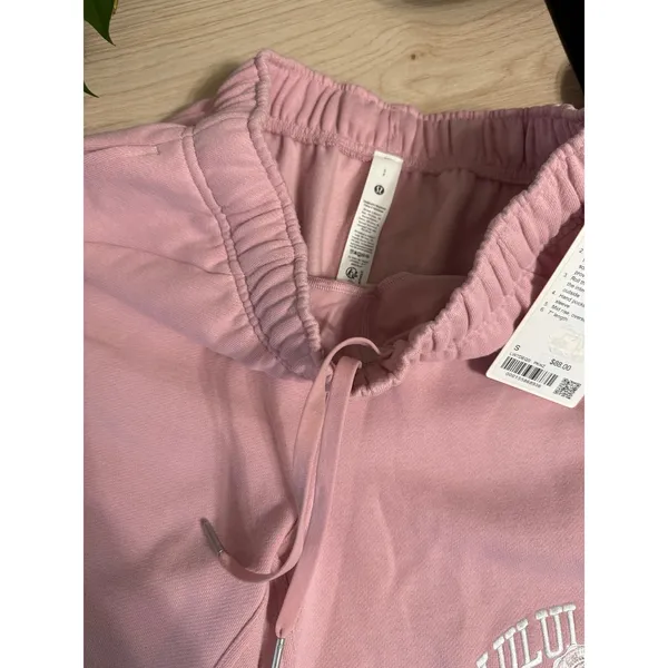 New Lululemon Scuba Oversized Mid Rise Short - Pink - Small RARE - Image 8