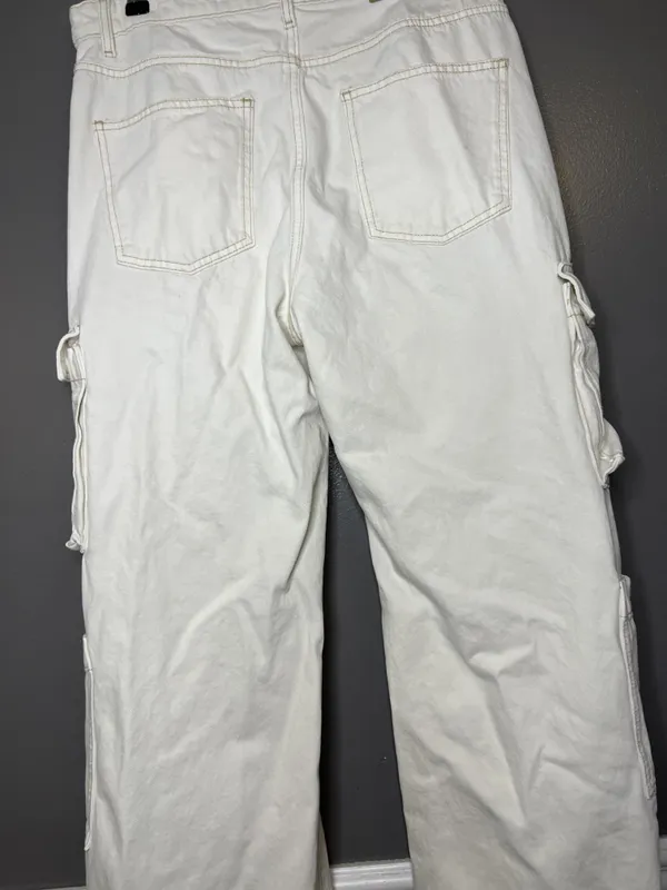 Cotton On Cargo Wide Leg Jeans Womens 10 White Light Wash Relaxed Denim - Image 8