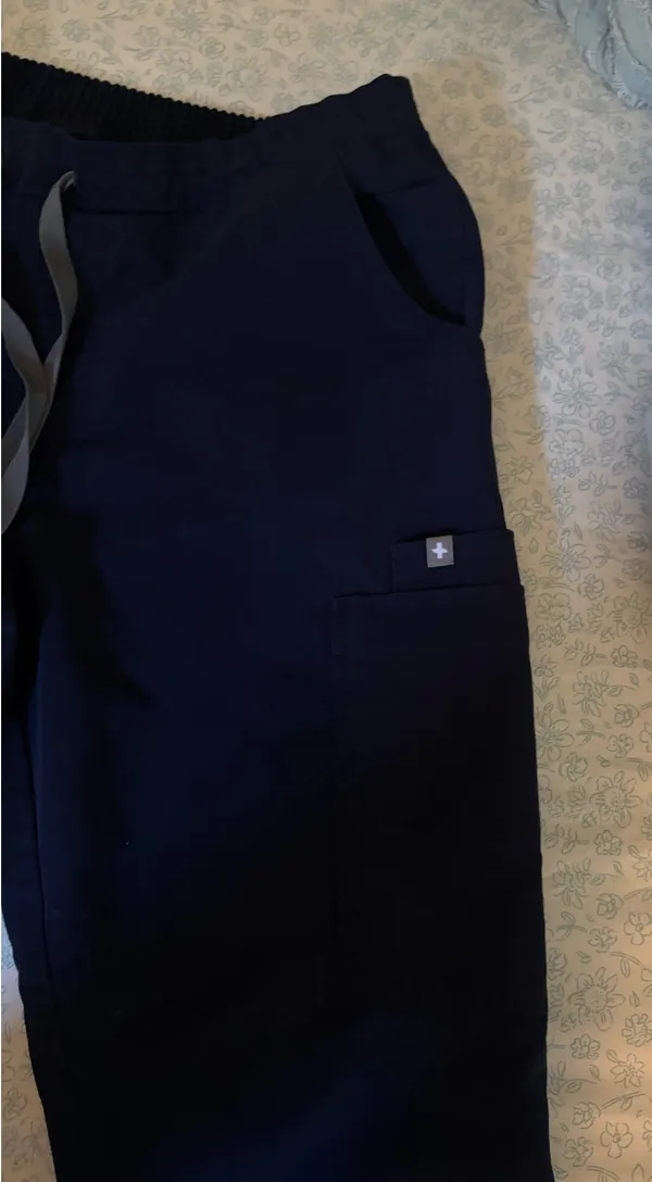 FIGS Yola Scrub Pants - Image 4