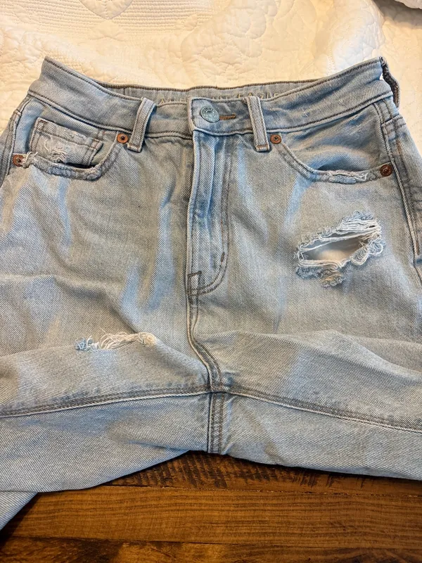 American Eagle Jeans - Image 5