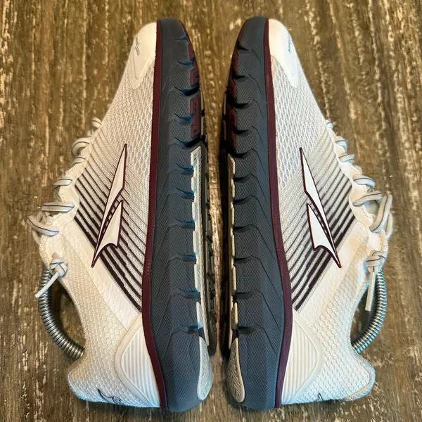 Altra Women's White Mesh Athletic Shoes with Maroon and Gray Accents - Image 8