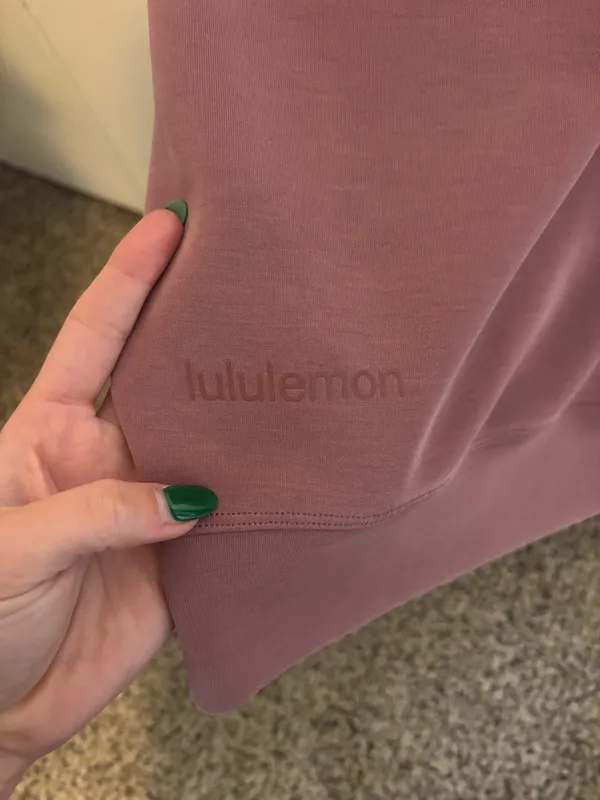 Lululemon Softstreme Crew Cropped - Image 2