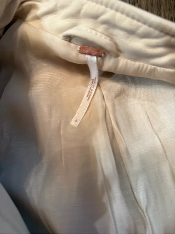 Free People Light Cream Women's Zip-Front Jacket Sz 6 faux Leather - Image 5