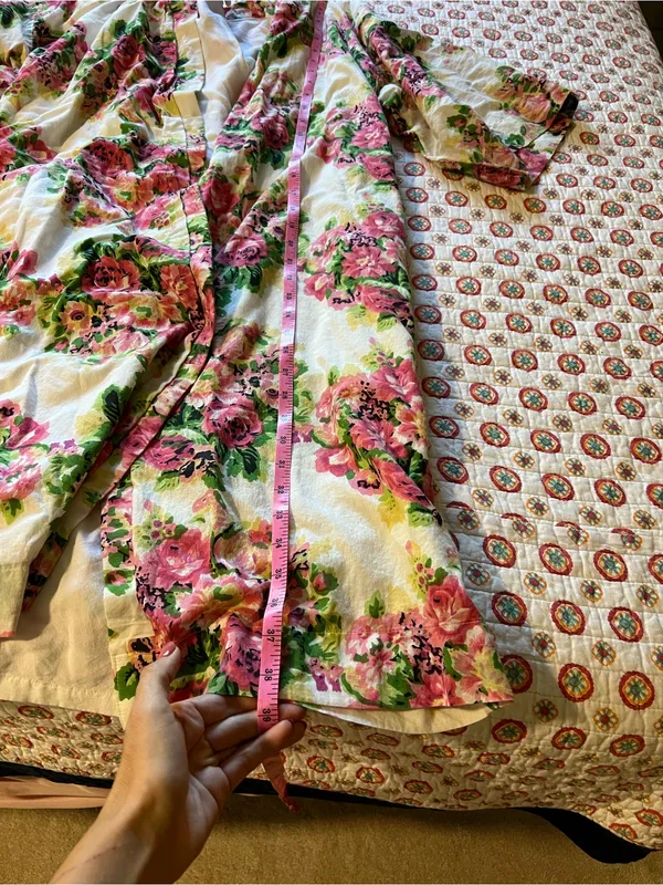 Handmade Floral Cotton Robe size small/medium - Image 7