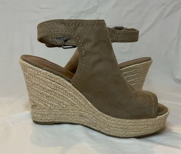 Target - Universal Thread Suede Espadrille Wedge Sandal Heels, Tan, Size 6, EUC - Image 4