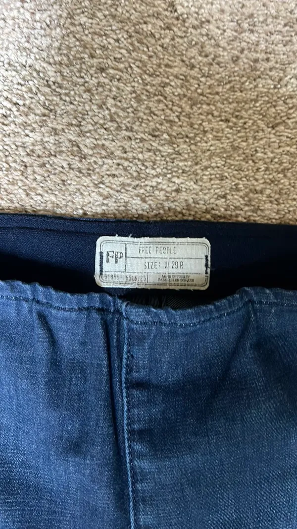 Flare Jeans - Image 4