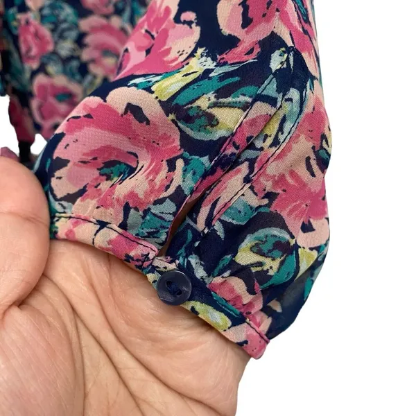 LC Lauren Conrad Womens Floral ¾ Sleeve Chiffon Blouse pleated button front sz M - Image 7