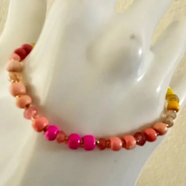 Anthropologie Serefina pink yellow beaded stretchy bracelet - Image 9