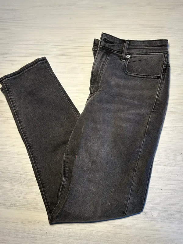 Outfitters Moms Jeans - Image 3