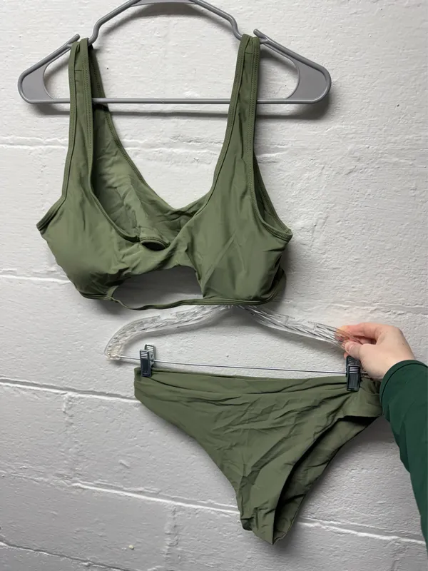 NWOT Green Bikini Set Size XL - Image 3