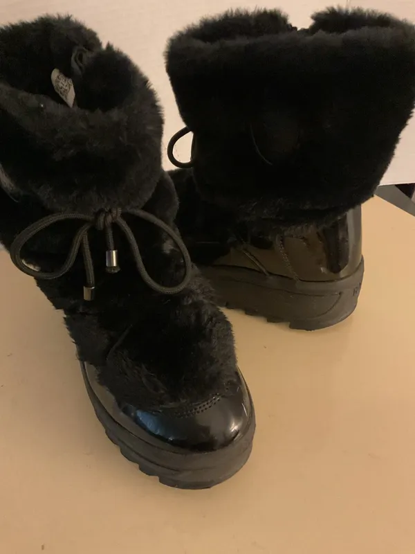 Pajar women leather Faux Fur platform boots. 6 - Image 2