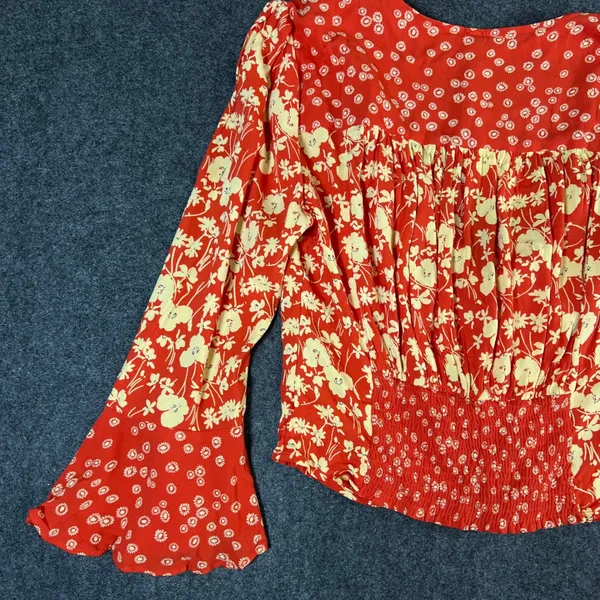 Free People Red Floral Mixed Print Blouse Flared Sleeve Smocked Back L Boho NWT - Image 11