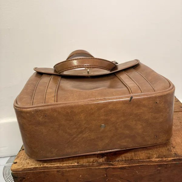 American Vintage Vintage 70s Brown Pilot Airline Bag with Keys - Image 7