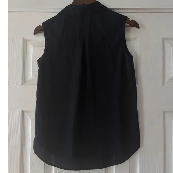 Uniqlo‎ Womens Navy Blue Sleeveless Button Down Rayon Blend Shirt XS - Image 2