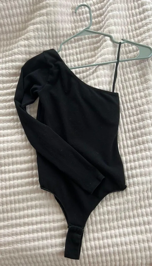 Brandy Melville Bodysuit - Image 3
